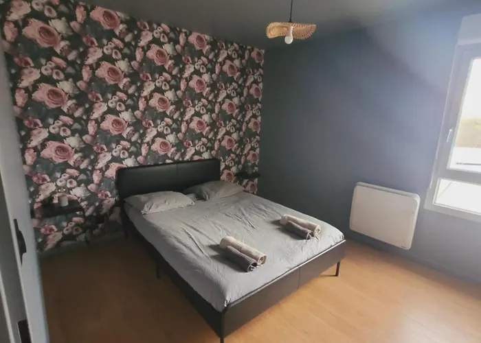 Bel Appartement Contemporain Proche Des Commodites