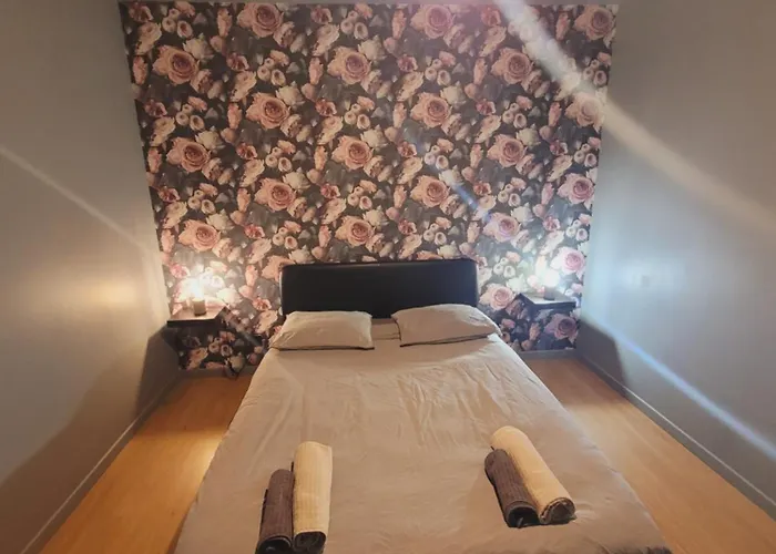 Bel Appartement Contemporain Proche Des Commodites